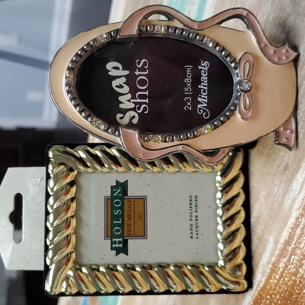 Vintage Pink Ballet Slipper and Twisted Gold 2 in. x 3 in. Mini Photo Frames